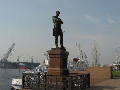 Памятник адмиралу Ивану Фёдоровичу Крузенштерну